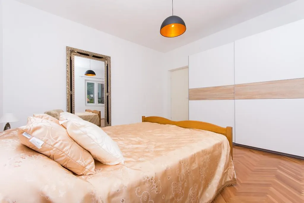Apartment Gostinjska Kastela